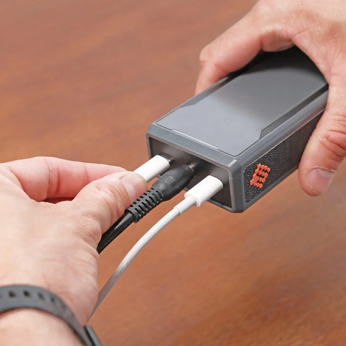 SlimQ 240W DC & USB C GaN Charger
